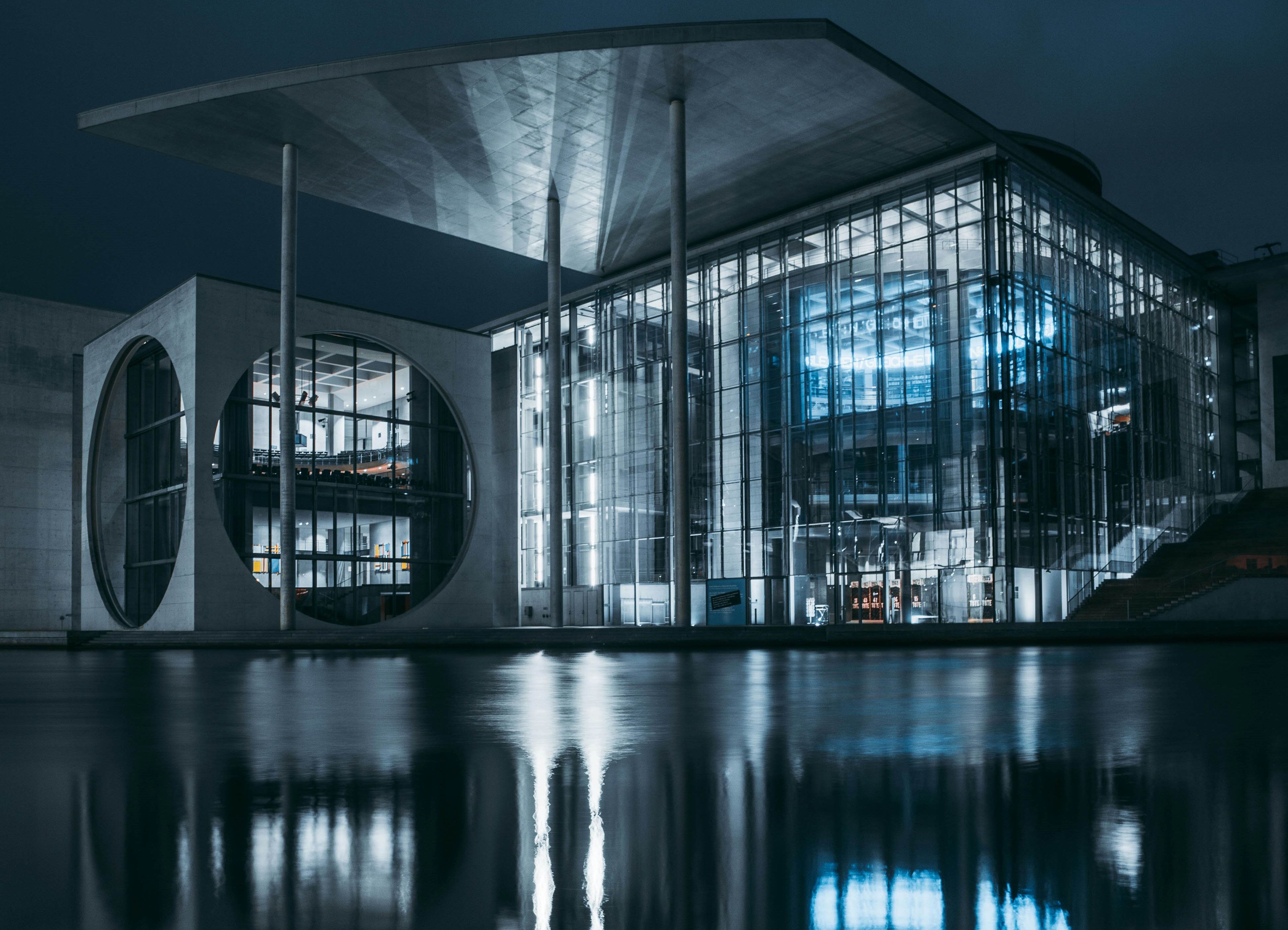 AG庄闲游戏-经过200万年的太空漂泊 这颗“泥球陨石”撞上了地球